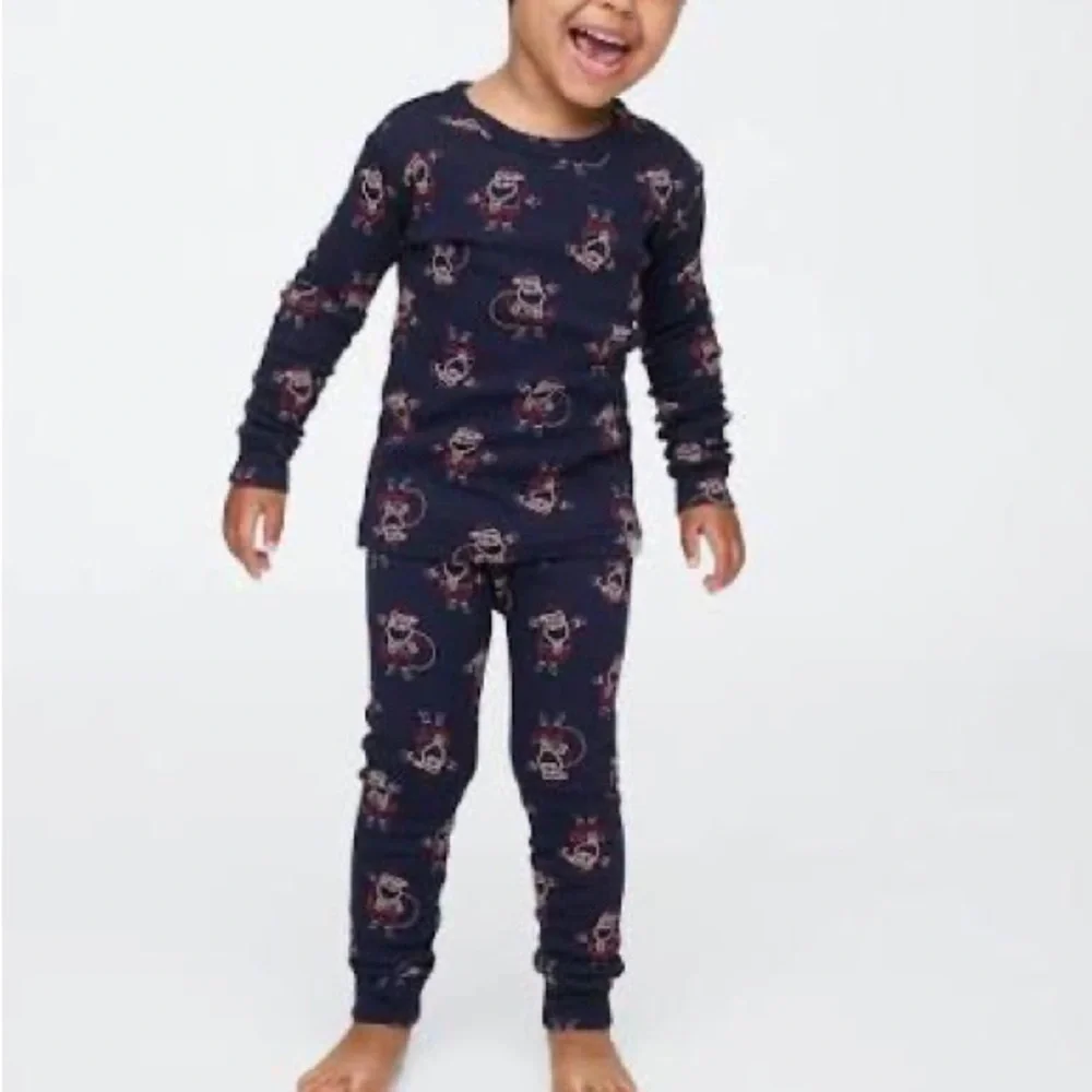 GAP Kids Dark Blue Santa Print Pajama Set